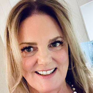 Meet your Posher, Robyn